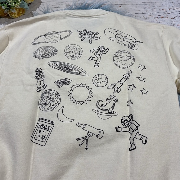 NWT Urban Outfitters Desert Dreamer The Magic School Bus Space Tour Crewneck - Picture 8 of 10